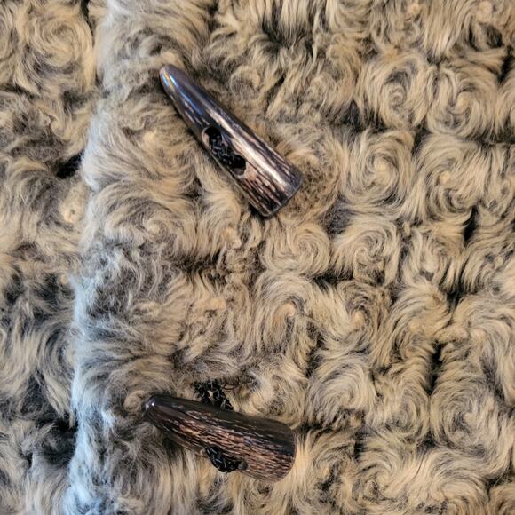 Fjall Nordic Design Faux Fur Wool Reversible Bison Jacket Womens Toggle Button L - Picture 6 of 10